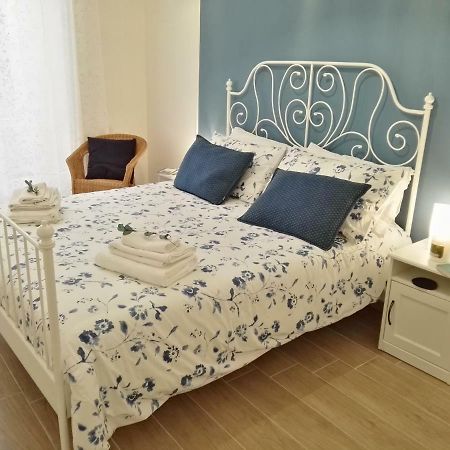 Appartement A Casa Di Chiara à Naples Extérieur photo